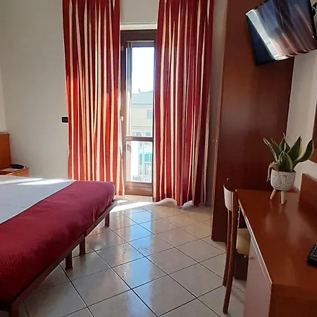 Hotel Ceretto 3*