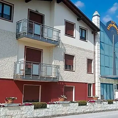 Ceretto Hotel