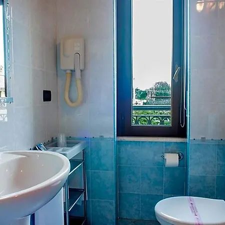Hotel Ceretto 3*