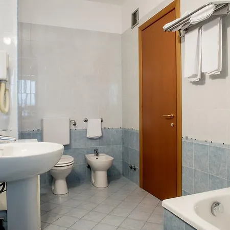 Hotel Ceretto 3*