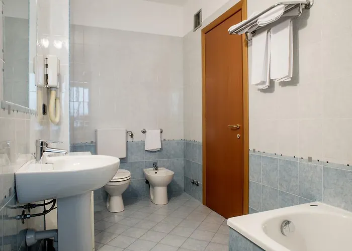 Hotel Ceretto 3*